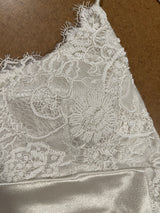 SAMPLE SALE: IVORY SATIN LOVE MOI USA 6